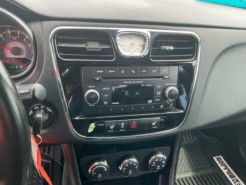 2014 Chrysler 200 Limited