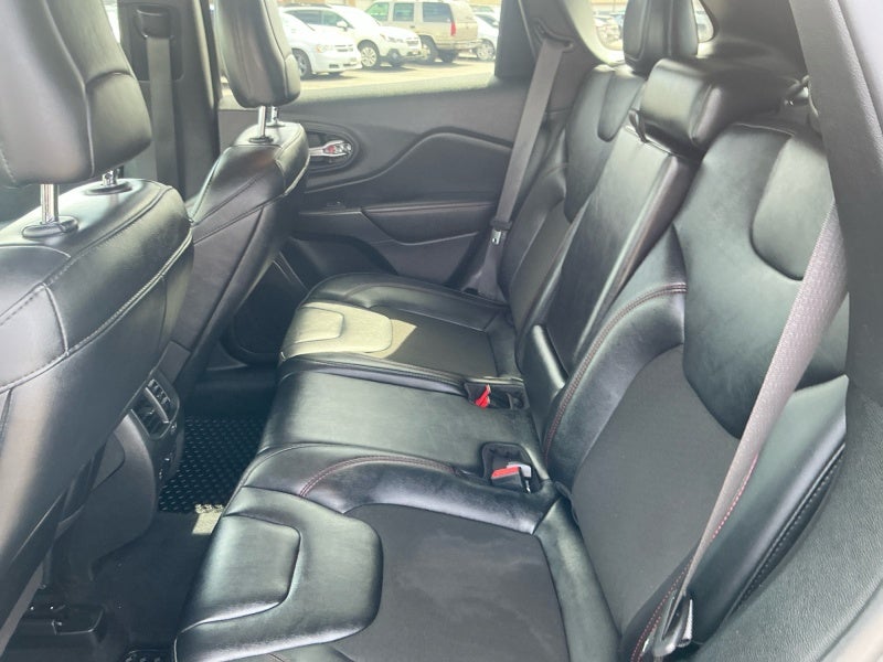 2022 Jeep Cherokee Trailhawk