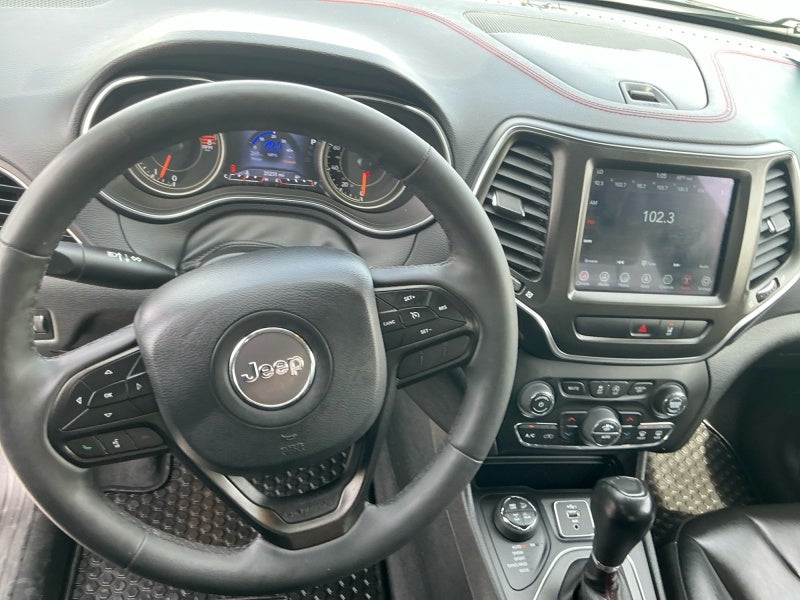 2022 Jeep Cherokee Trailhawk