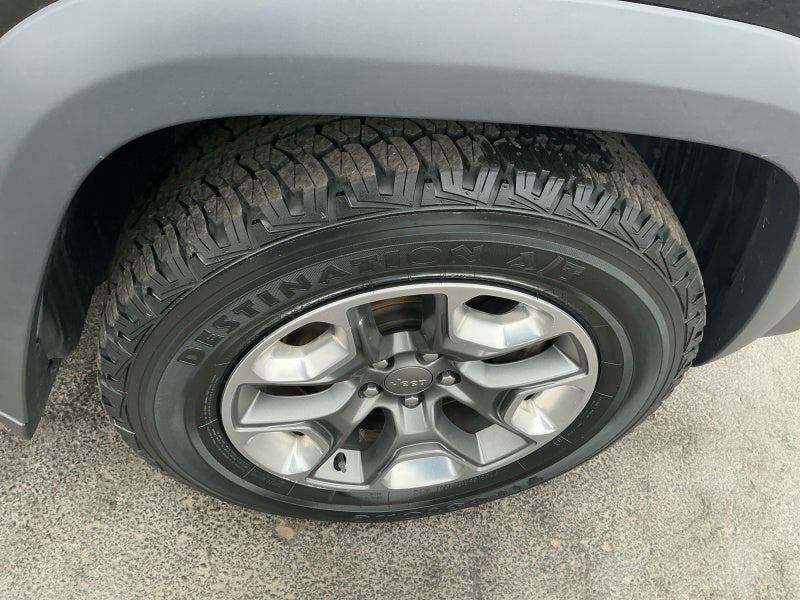 2019 Jeep Cherokee Trailhawk Elite