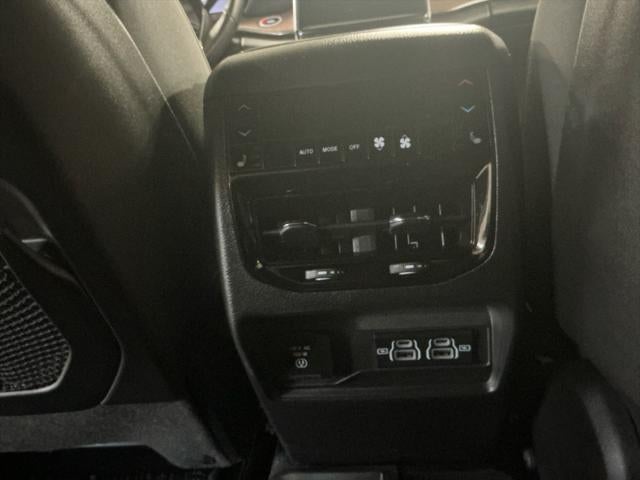 2024 Jeep Grand Cherokee Summit