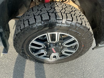 2022 GMC Sierra HD AT4