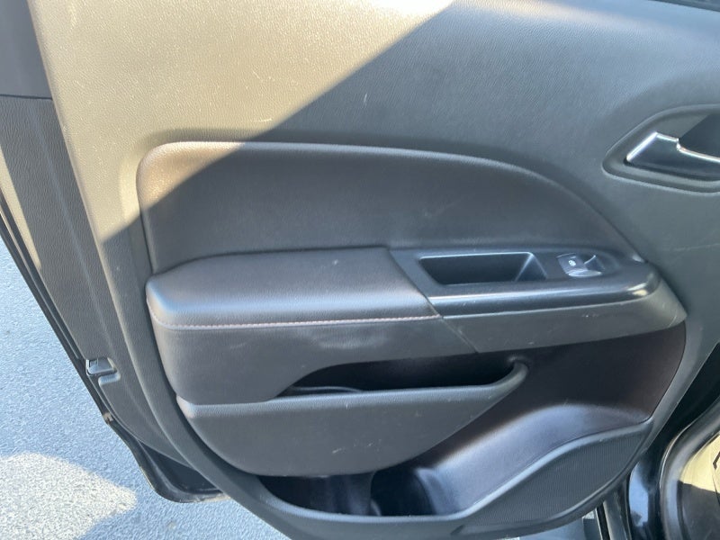 2022 GMC Canyon 4WD AT4 w/Leather