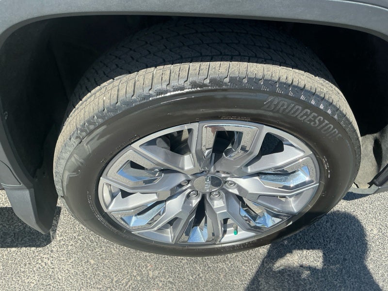 2025 GMC Sierra Denali
