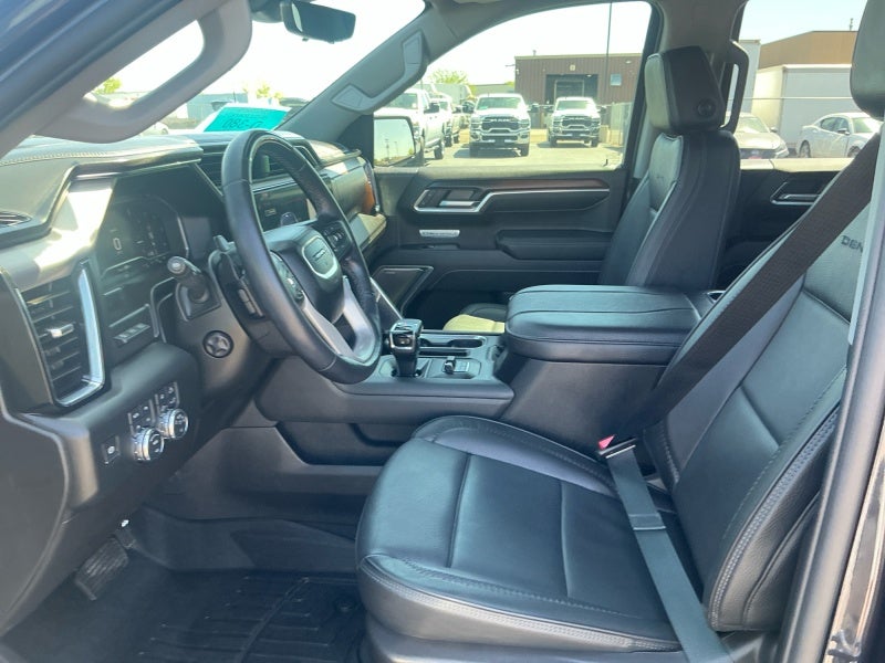 2025 GMC Sierra Denali