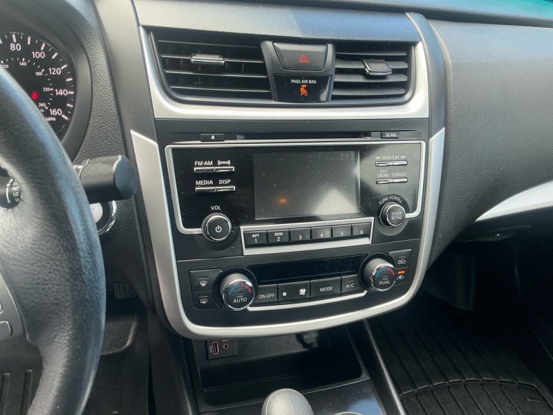 2017 Nissan Altima SV