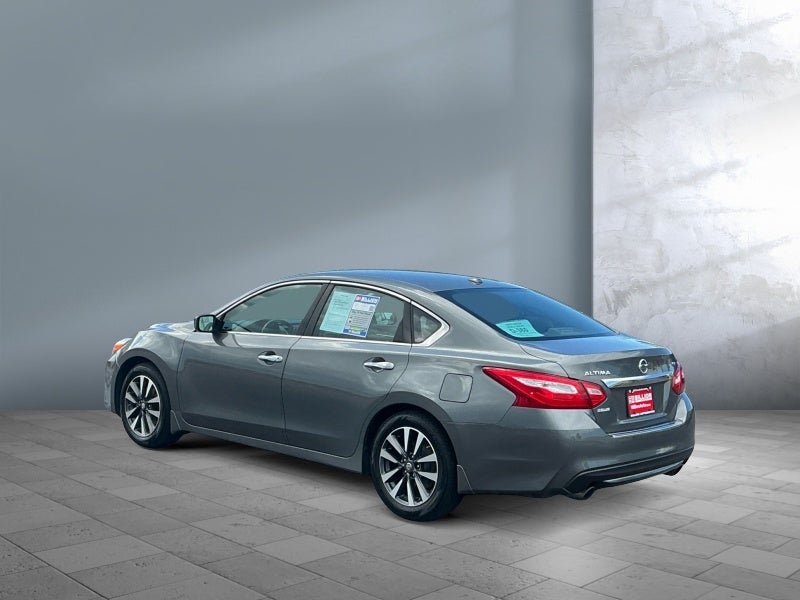 2017 Nissan Altima SV