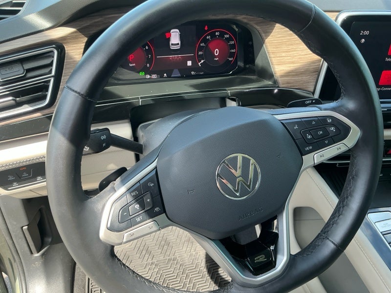 2025 Volkswagen Atlas 2.0T SEL Premium R-Line