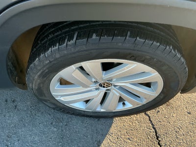 2021 Volkswagen Atlas Cross Sport 2.0T SE w/Technology