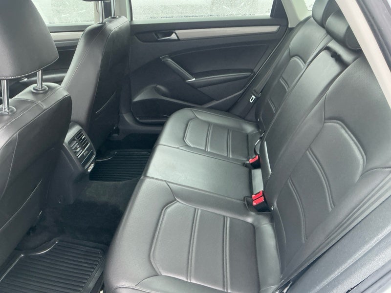 2020 Volkswagen Passat 2.0T SE