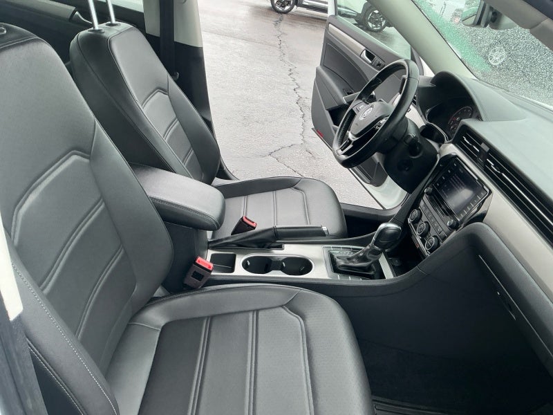 2020 Volkswagen Passat 2.0T SE
