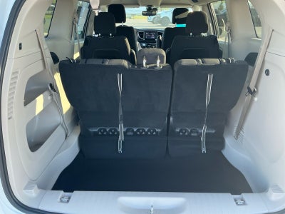 2024 Chrysler Voyager LX