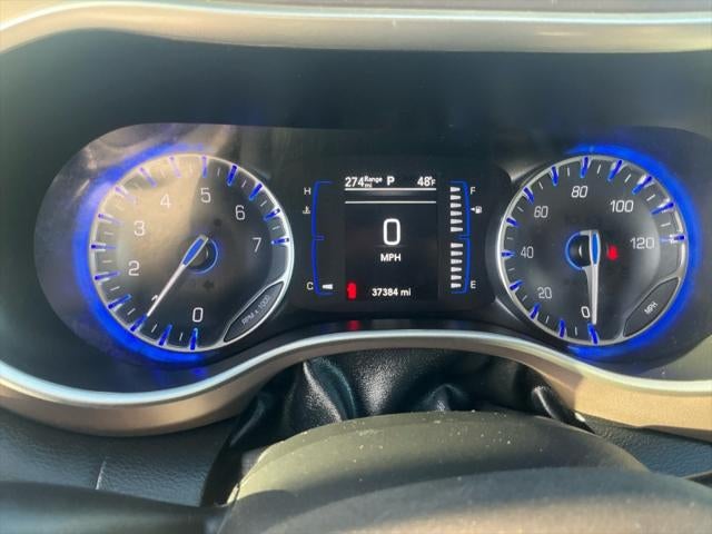 2024 Chrysler Voyager LX