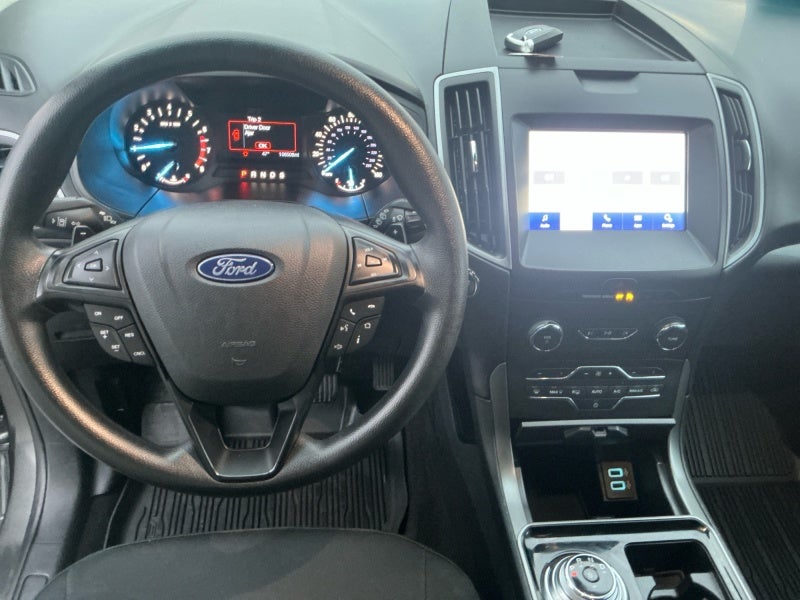 2020 Ford Edge SE