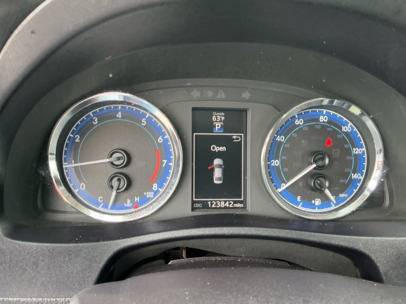 2017 Toyota COROLLA SE