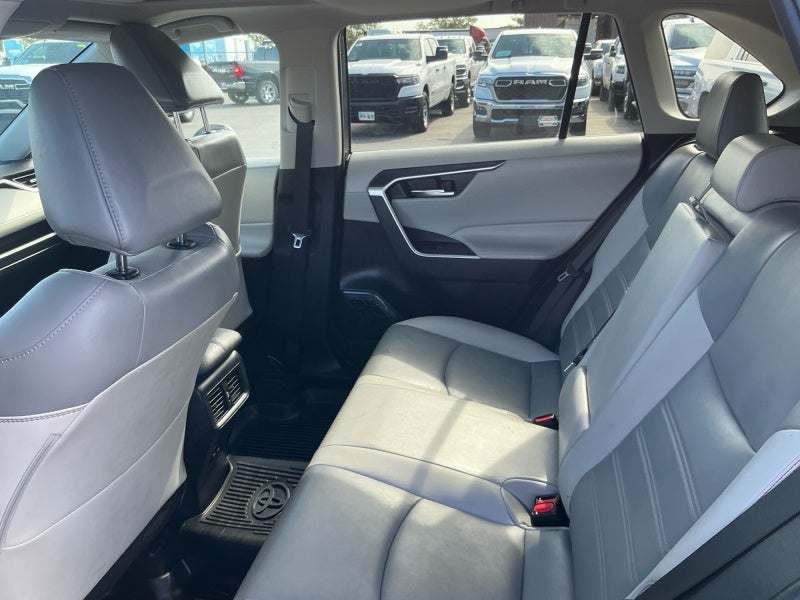 2022 Toyota RAV4 XLE Premium