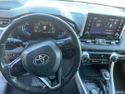 2019 Toyota RAV4 Hybrid XSE