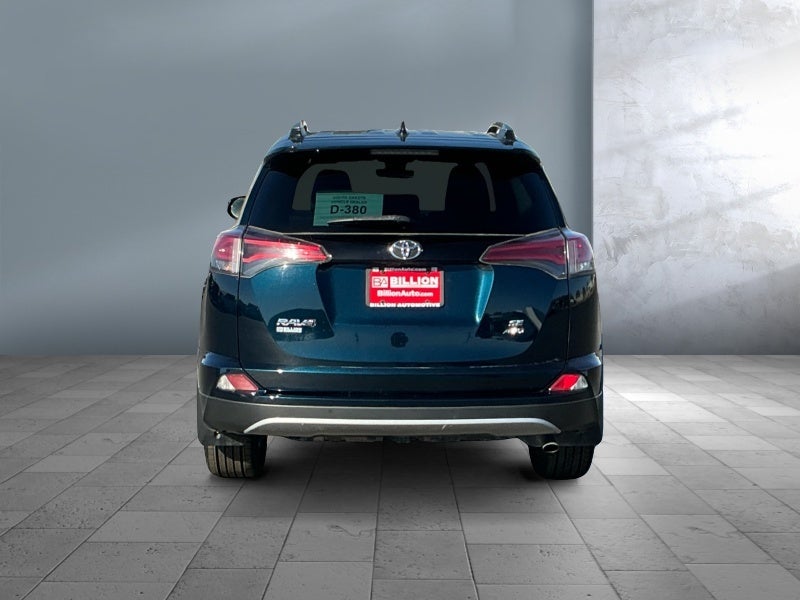 2018 Toyota RAV4 SE