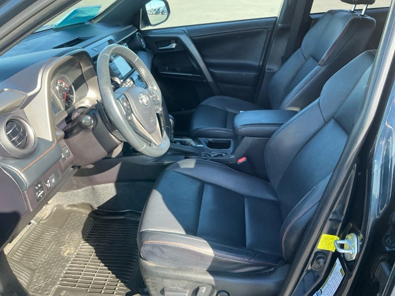 2018 Toyota RAV4 SE