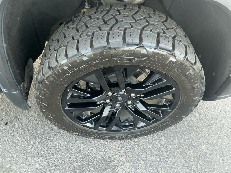 2023 GMC Sierra AT4X
