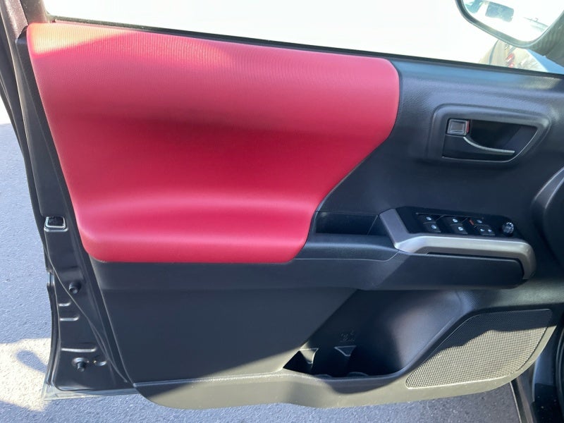 2023 Toyota TACOMA SR5 SR5