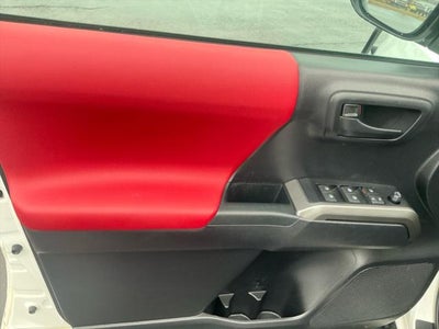 2020 Toyota TACOMA SR5 SR5