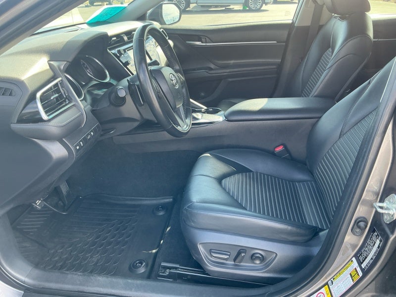 2018 Toyota CAMRY SE