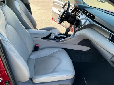 2018 Toyota CAMRY XSE
