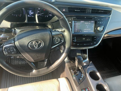 2015 Toyota AVALON HYBRID Limited