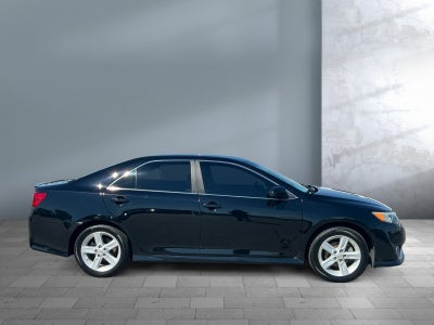 2013 Toyota CAMRY SE