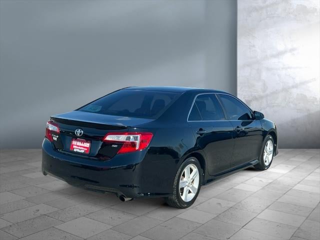 2013 Toyota CAMRY SE