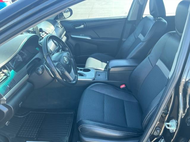 2013 Toyota CAMRY SE