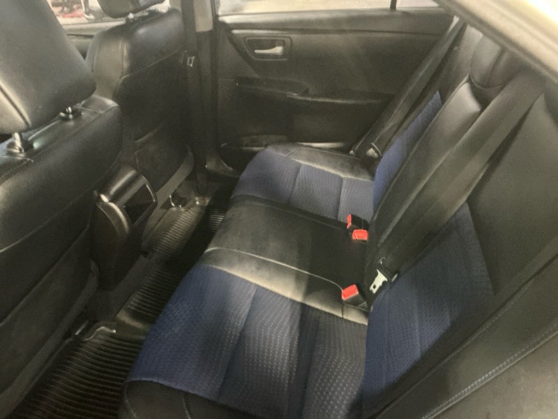 2016 Toyota Camry SE w/Special Edition Pkg