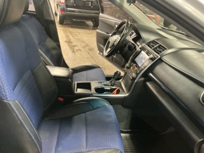 2016 Toyota Camry SE w/Special Edition Pkg