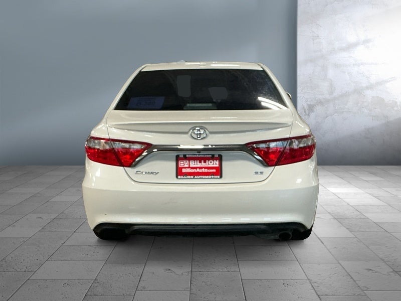 2016 Toyota Camry SE w/Special Edition Pkg