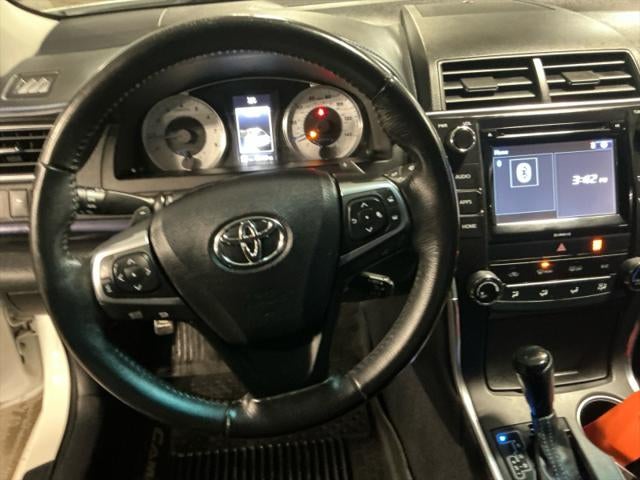 2016 Toyota Camry SE w/Special Edition Pkg