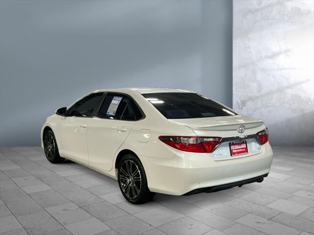 2016 Toyota Camry SE w/Special Edition Pkg