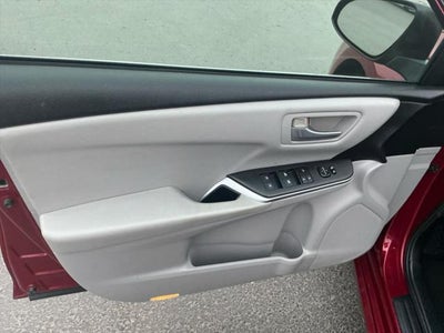 2016 Toyota Camry SE