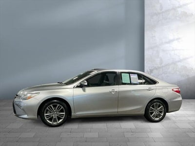 2016 Toyota CAMRY SE