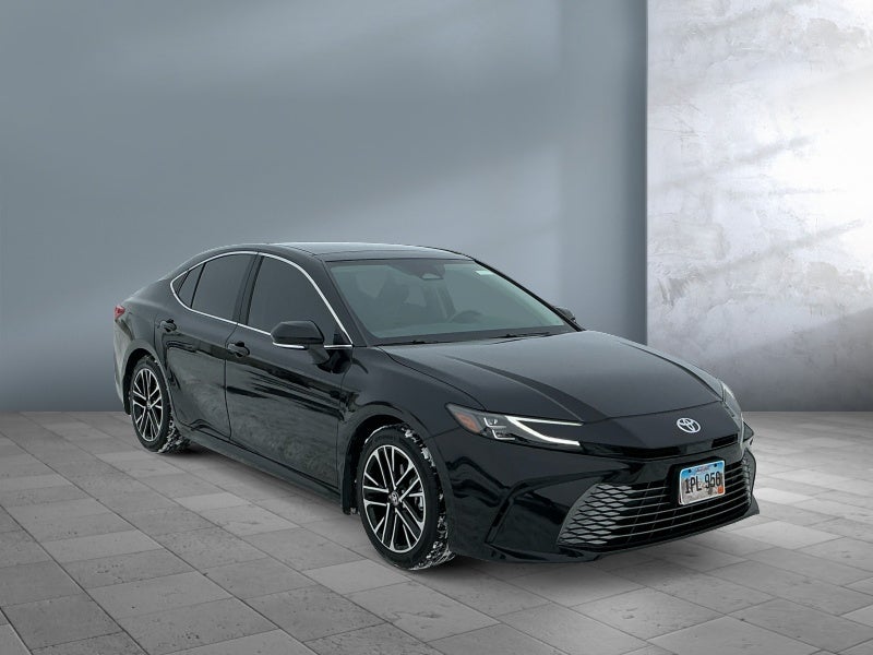 2025 Toyota CAMRY XLE