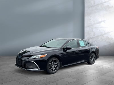 2022 Toyota Camry Hybrid Hybrid XLE
