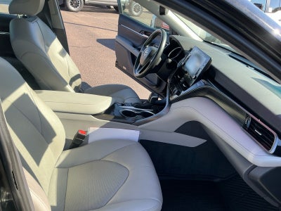 2022 Toyota Camry Hybrid Hybrid XLE