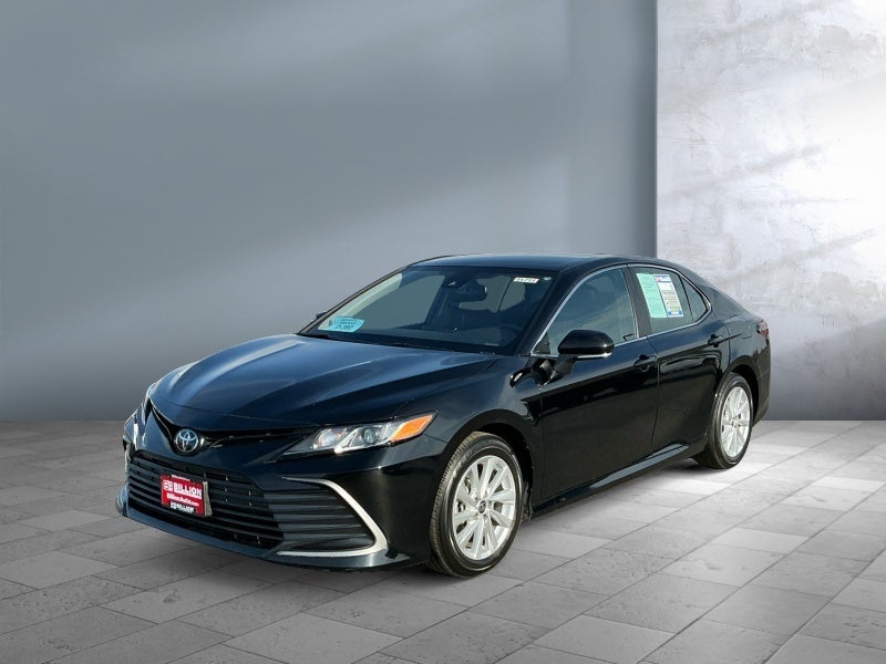 2023 Toyota CAMRY LE