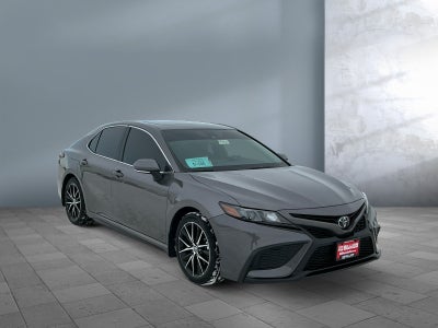 2024 Toyota CAMRY SE