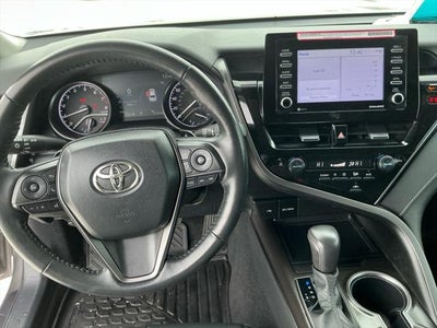 2024 Toyota CAMRY SE