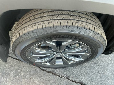 2025 Toyota RAV4 HYBRID Hybrid XLE Premium