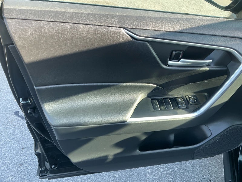 2025 Toyota RAV4 Hybrid Hybrid XLE