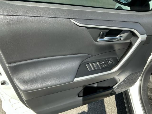 2021 Toyota RAV4 Hybrid Hybrid XLE