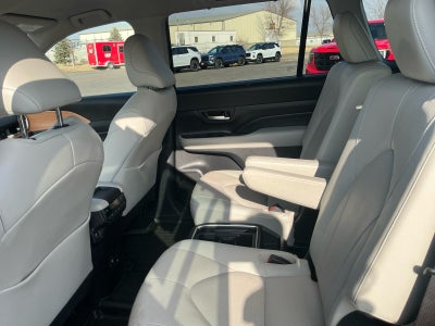 2024 Toyota GRAND HIGHLANDER Limited