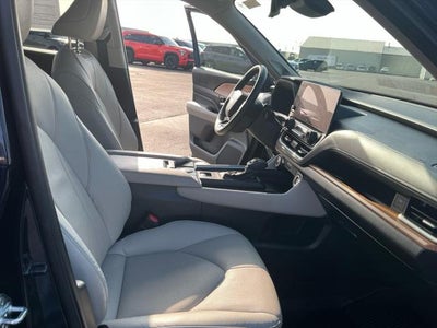 2024 Toyota GRAND HIGHLANDER Limited